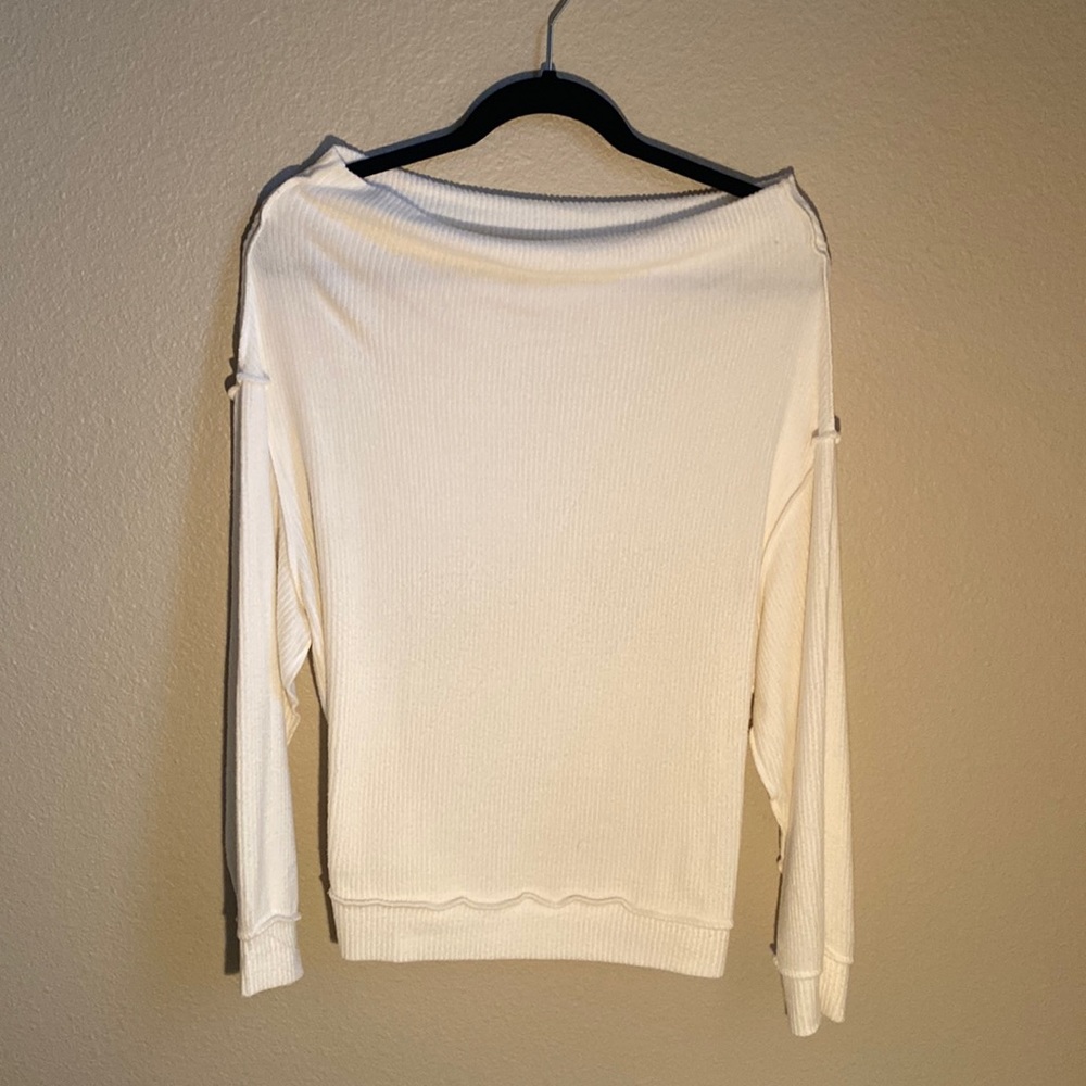 Wide shoulder sweater